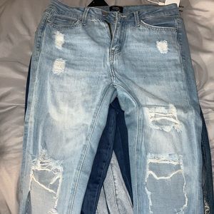 Light wash skinny jeans